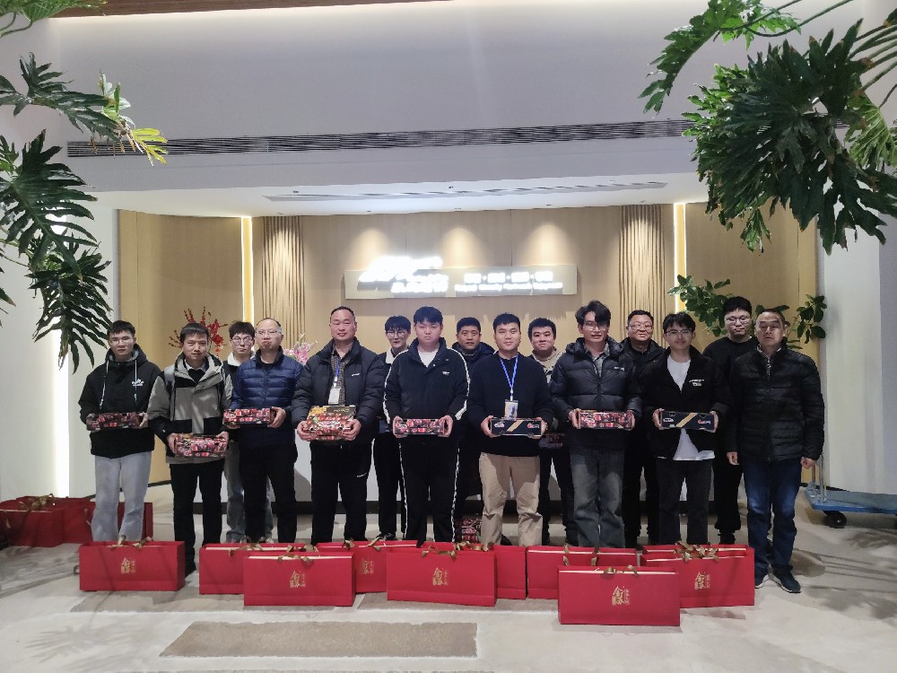 跨越千里，溫暖相伴——豪庭燈飾為外地職工送上春節(jié)關懷
